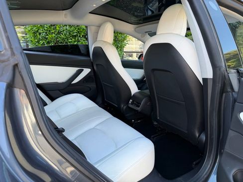 Used 2020 Tesla Model 3 Long Range AWD/4WD image 38