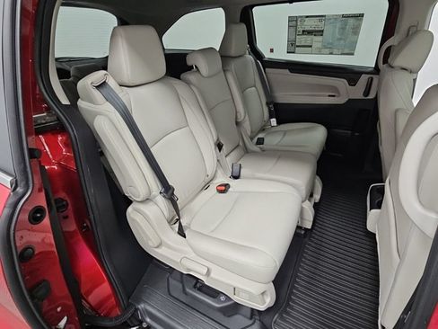 New 2026 Honda Odyssey EX-L image 37