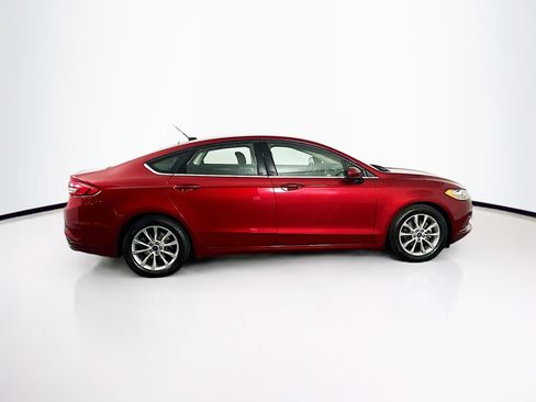 Used 2017 Ford Fusion SE w/ Fusion SE Technology Package FWD image 10