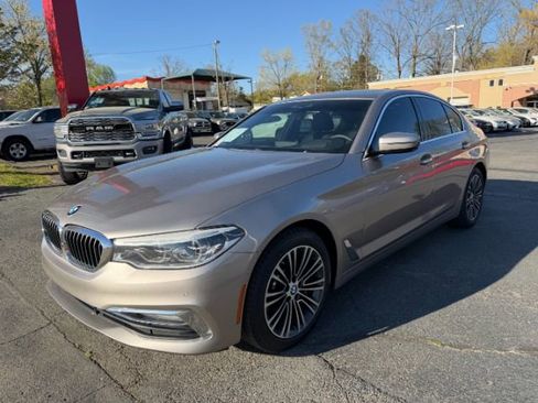 Used 2018 BMW 530i xDrive image 3