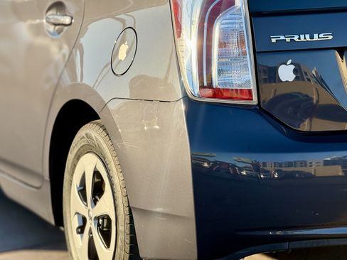 Used 2015 Toyota Prius Two FWD image 9
