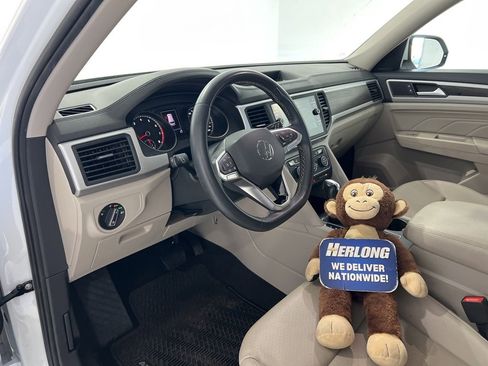 Used 2021 Volkswagen Atlas SE w/ Panoramic Sunroof Package image 9