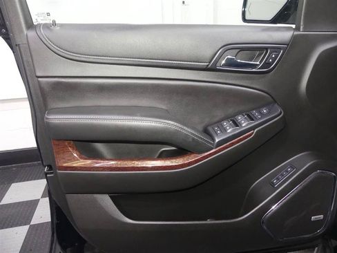 Used 2018 GMC Yukon SLT AWD/4WD image 18