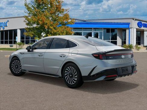 New 2025 Hyundai Sonata SEL image 5