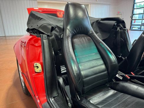 Used 1990 Porsche 911 Carrera image 30