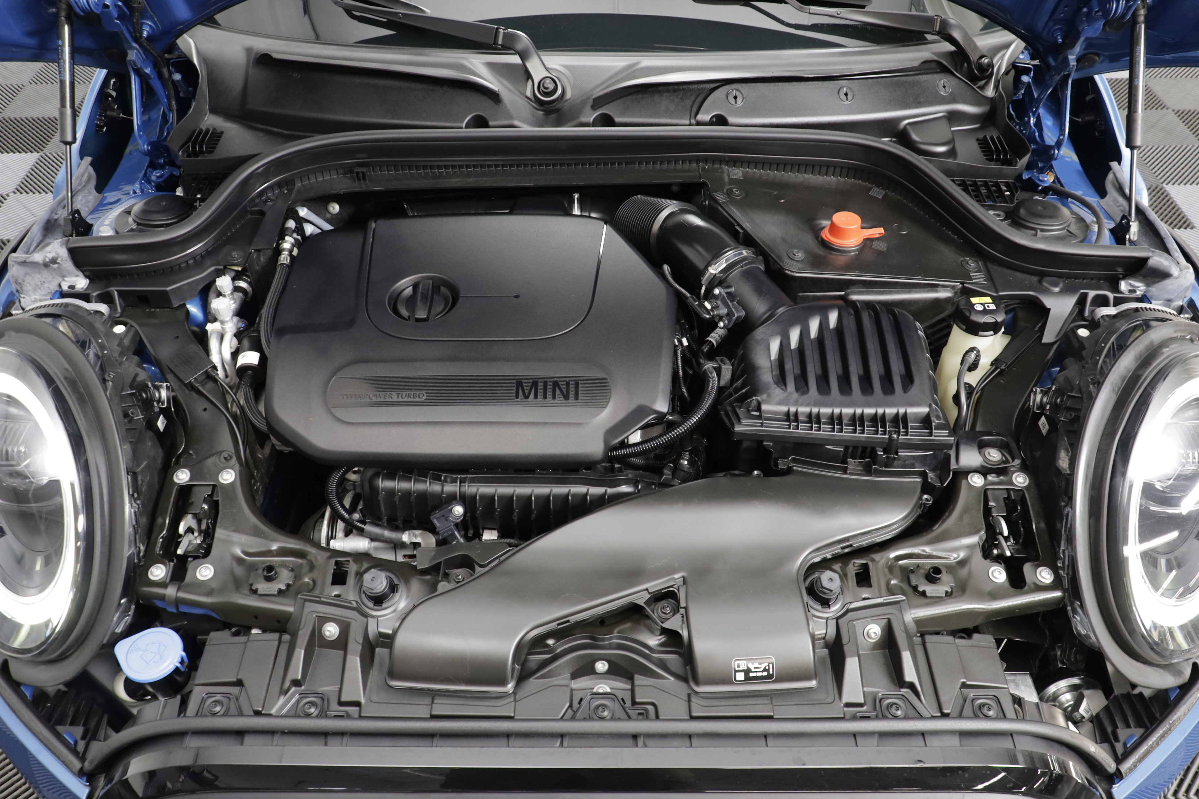 Used 2022 MINI Cooper 4-Door Hardtop FWD image 24