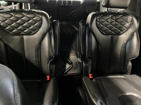 Used 2020 Hyundai Palisade Limited FWD image 12