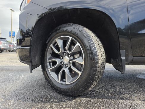 Used 2023 Chevrolet Silverado 1500 RST AWD/4WD image 39