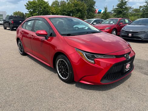Used 2020 Toyota Corolla LE FWD image 9