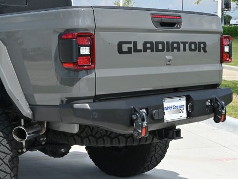 Used 2021 Jeep Gladiator Sport AWD/4WD image 13