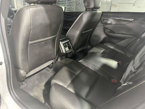 Used 2017 Chevrolet Impala LT w/ Leather Package FWD image 23