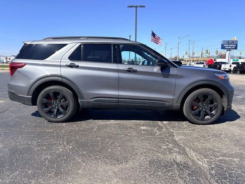 Used 2021 Ford Explorer ST w/ Equipment Group 401A image 2