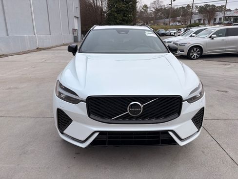 Used 2026 Volvo XC60 B5 Plus w/ Climate Package AWD/4WD image 6