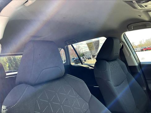 Used 2025 Toyota RAV4 XLE image 22