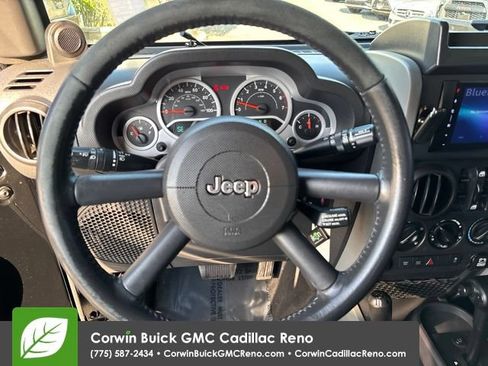 Used 2010 Jeep Wrangler Unlimited Rubicon w/ Dual Top Group AWD/4WD image 22