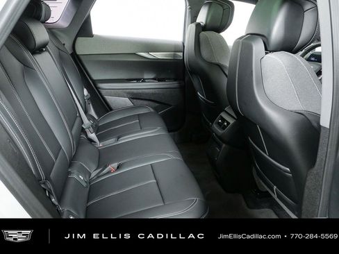 Used 2025 Cadillac Optiq Luxury 1 AWD/4WD image 22
