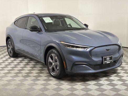 Used 2023 Ford Mustang Mach-E Select image 7