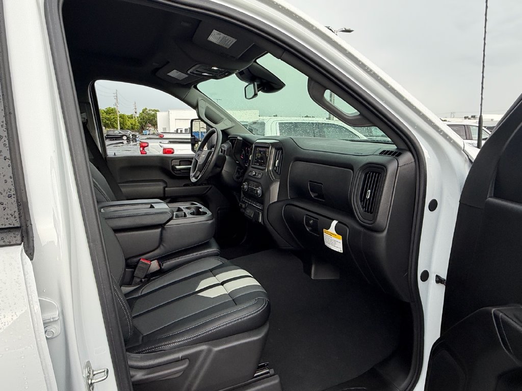 New 2026 Chevrolet Silverado 2500 Custom w/ Custom Value Package AWD/4WD image 15