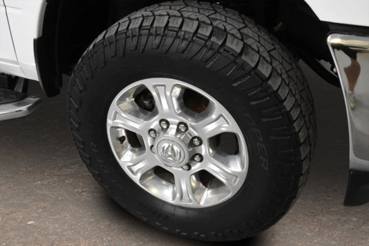 Used 2024 RAM 2500 Big Horn w/ Off Road Package AWD/4WD image 7