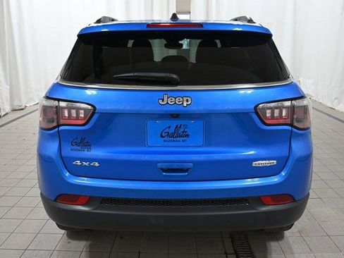 Used 2024 Jeep Compass Latitude image 11