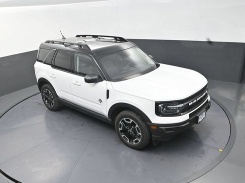 Used 2024 Ford Bronco Sport Outer Banks AWD/4WD image 13