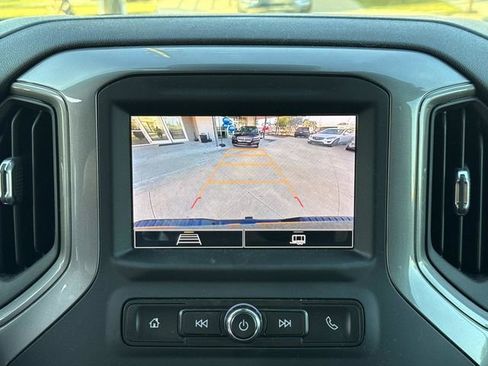 Used 2024 Chevrolet Silverado 2500 Custom w/ Custom Value Package image 29