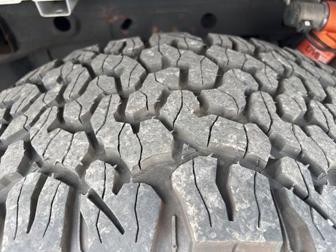 Used 2020 Ford F150 Raptor w/ Equipment Group 802A Luxury image 21