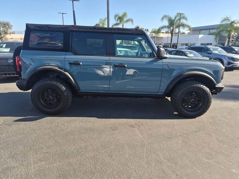 Used 2021 Ford Bronco Black Diamond image 8
