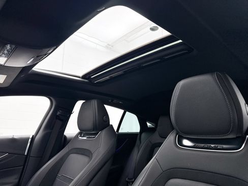 Used 2023 Mercedes-Benz AMG GT 43 image 3