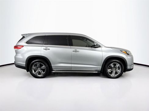 Used 2019 Toyota Highlander Limited Platinum AWD/4WD image 11