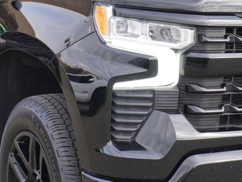 Used 2022 Chevrolet Silverado 1500 LT Trail Boss w/ Protection Package image 3