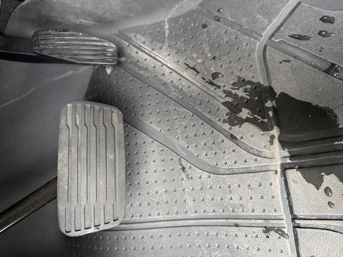 Used 2024 Chevrolet Silverado 1500 ZR2 w/ Technology Package image 17