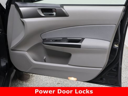 Used 2011 Subaru Forester 2.5X Premium image 31