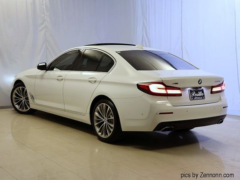 Used 2021 BMW 530i xDrive w/ Premium Package AWD/4WD image 9