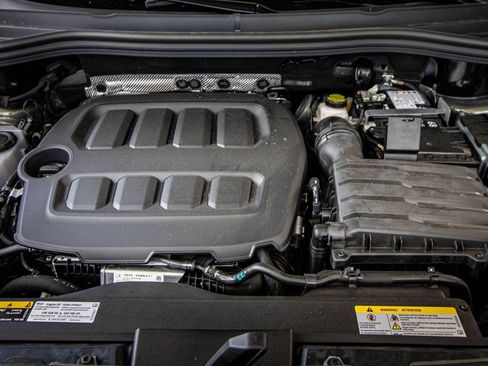 New 2026 Volkswagen Tiguan SE R-Line FWD image 11