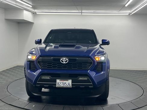 Used 2024 Toyota Tacoma TRD Sport w/ TRD Sport Premium Package RWD image 6