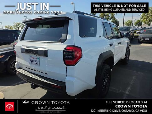 Used 2026 Toyota 4Runner SR5 AWD/4WD image 2