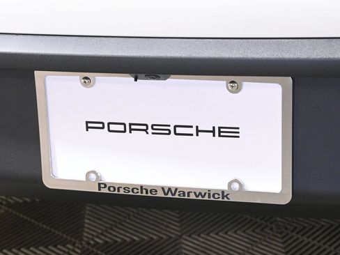 Used 2026 Porsche Macan AWD/4WD image 14