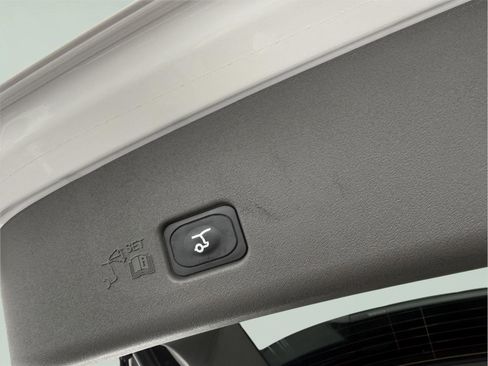 Used 2024 Lincoln Nautilus Reserve w/ Equipment Group 202A image 30