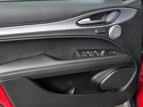 New 2026 Alfa Romeo Stelvio Sprint AWD/4WD image 8