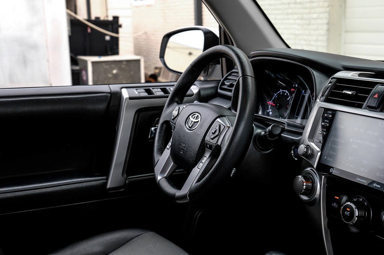 Used 2021 Toyota 4Runner SR5 Premium w/ Moonroof Package AWD/4WD image 20