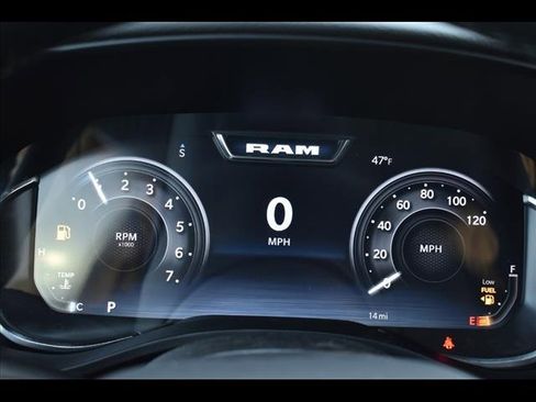 Used 2025 RAM 1500 Lone Star image 22