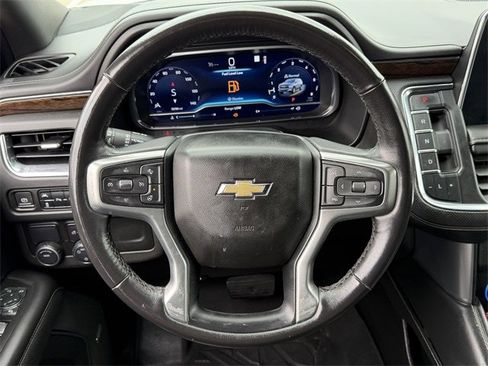 Used 2023 Chevrolet Suburban Premier image 14