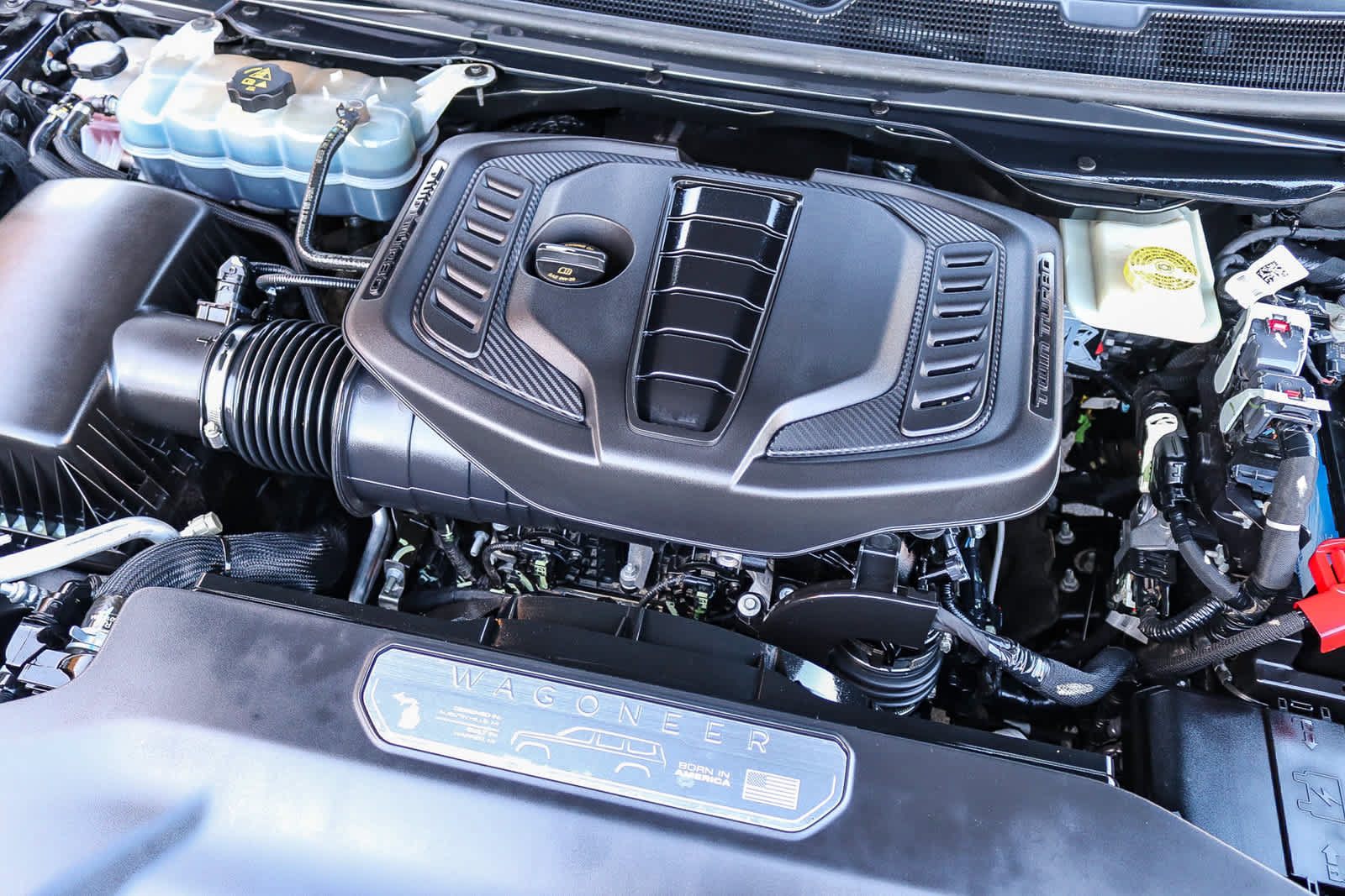 Used 2024 Jeep Wagoneer L Series II RWD image 26