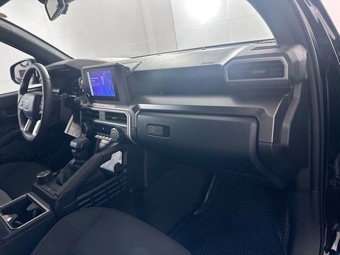 Used 2025 Toyota 4Runner TRD Off-Road image 29