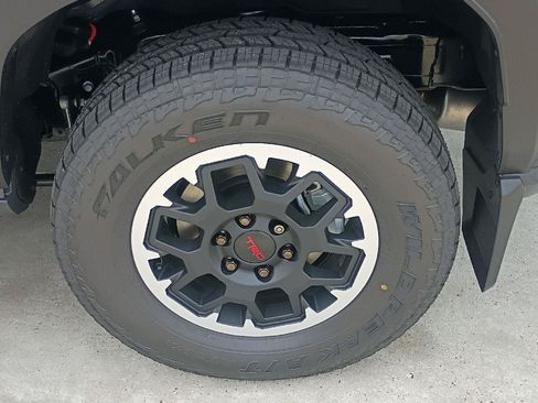 Used 2026 Toyota 4Runner TRD Off-Road Premium AWD/4WD image 23