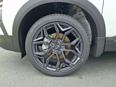 New 2026 Nissan Kicks SR w/ SR Premium Package AWD/4WD image 4