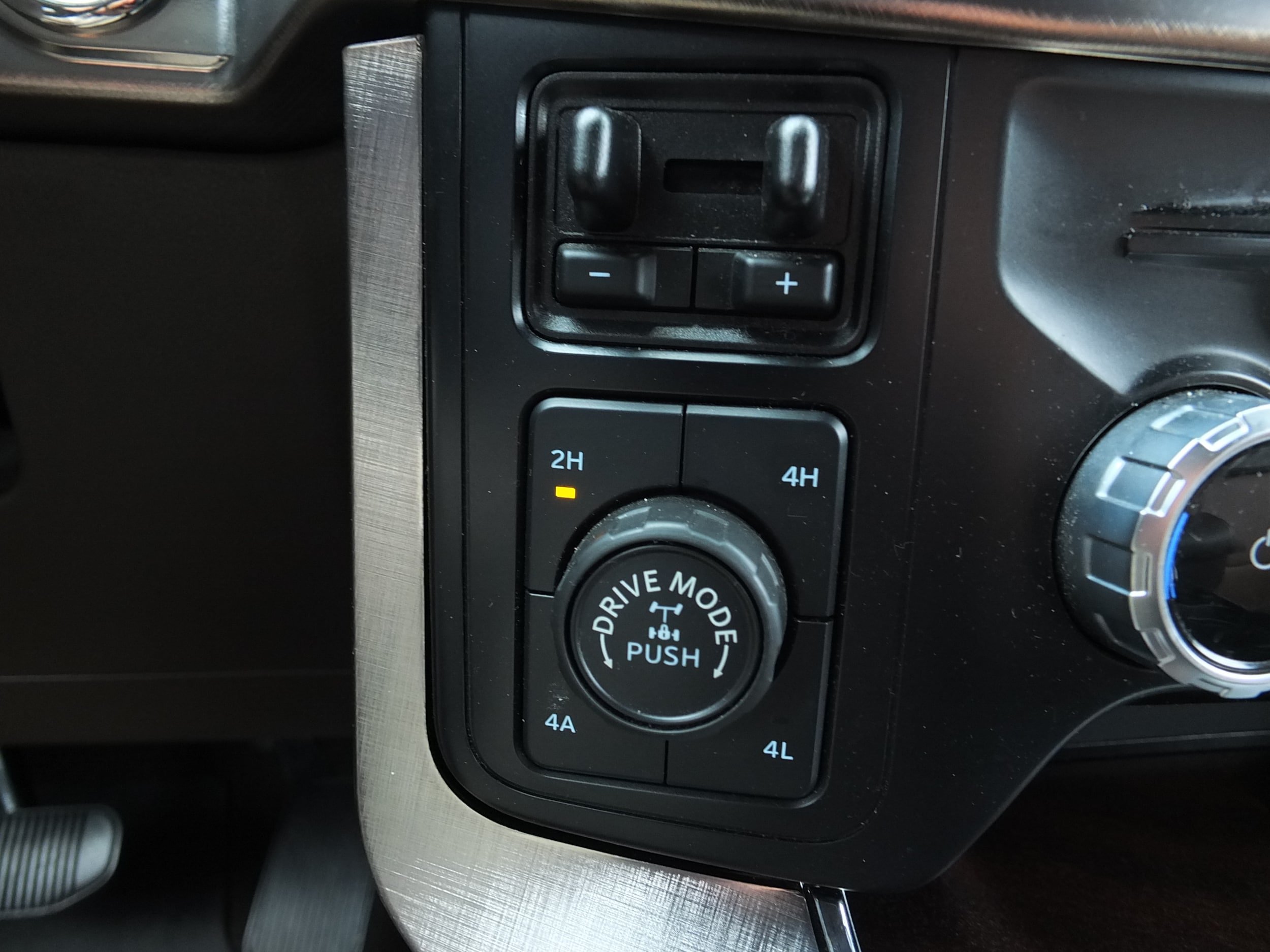 Used 2023 Ford F150 King Ranch w/ Equipment Group 601A High AWD/4WD image 29