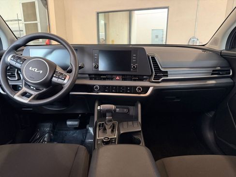 Used 2025 Kia Sportage LX image 27
