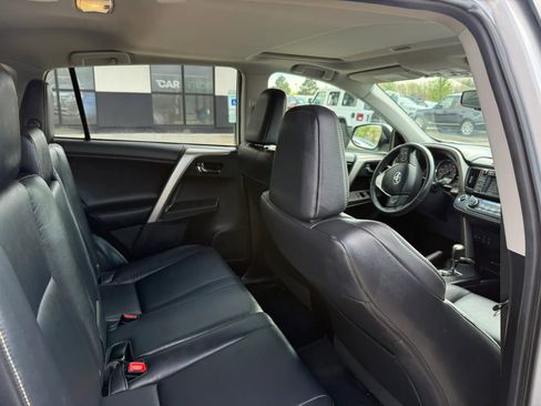 Used 2015 Toyota RAV4 Limited AWD/4WD image 24